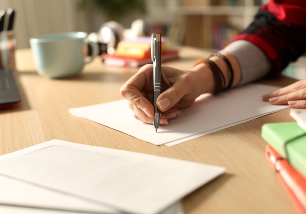 Carta de Presentación para Prácticas y Junior: Guía Completa con Ejemplos Únicos