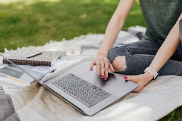 ¿Buscando potenciar tu formación? Aquí las mejores plataformas para cursos cortos y gratuitos
