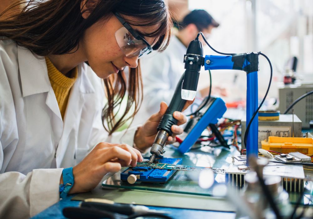 FP: La Vía Rápida y Segura para Tu Crecimiento Profesional (Adiós Prejuicios)