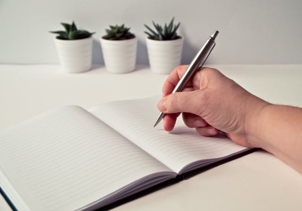 ¿Cómo conseguir trabajo paso a paso?