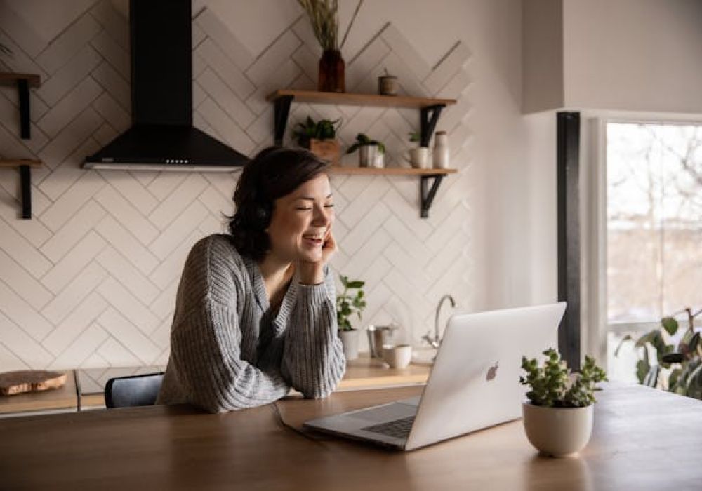 Networking Virtual: Creación y Mantenimiento de Relaciones Profesionales online