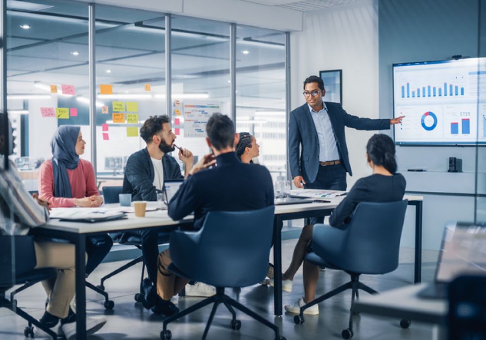 Primer empleo como SDR: guiones, pipeline y cómo empezar en ventas